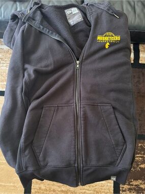 New Era XL Black Hoodie with Yellow MuskeTEERS Logo